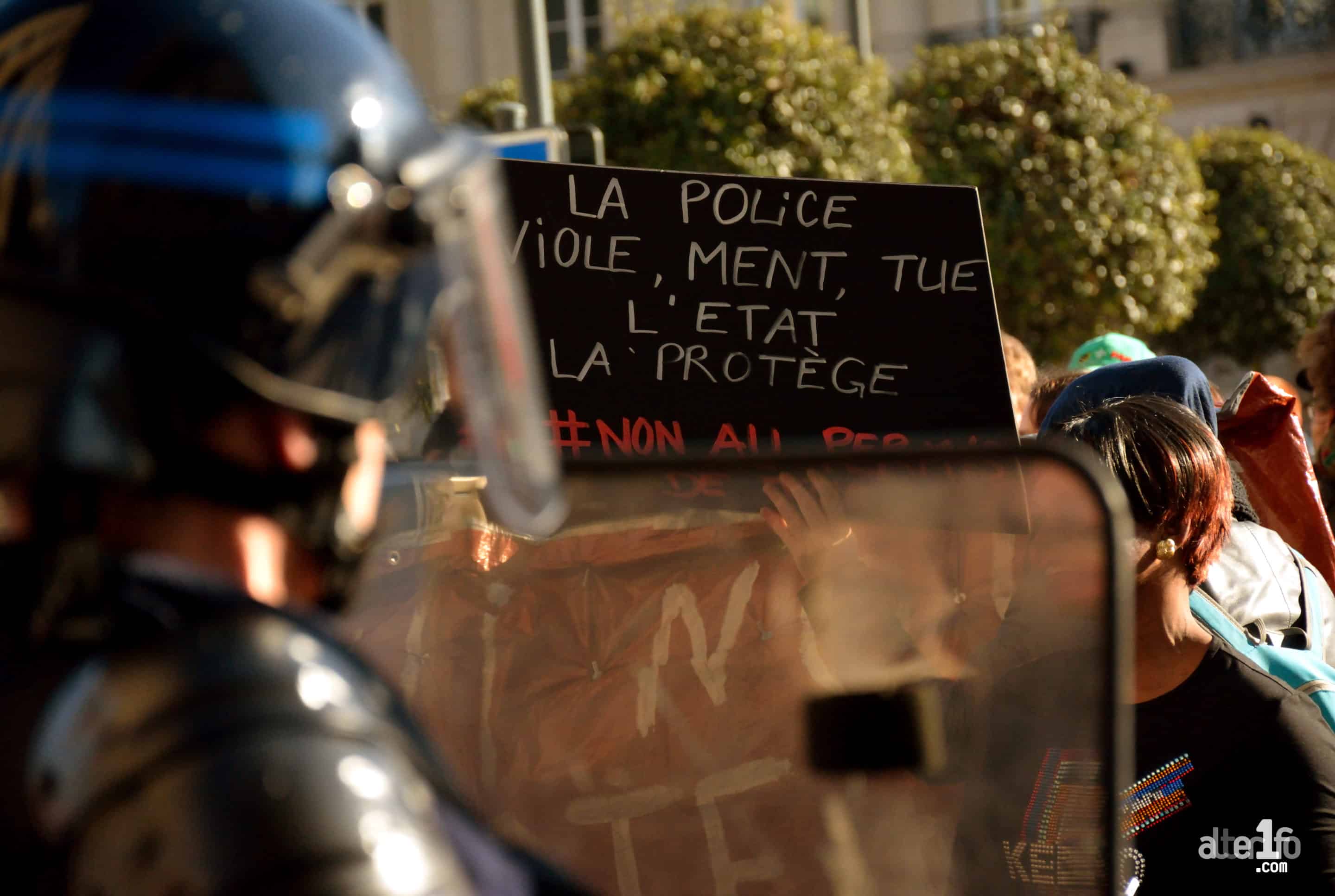 Manifestation contre les violences policières à Paris, le 18 février 2017.